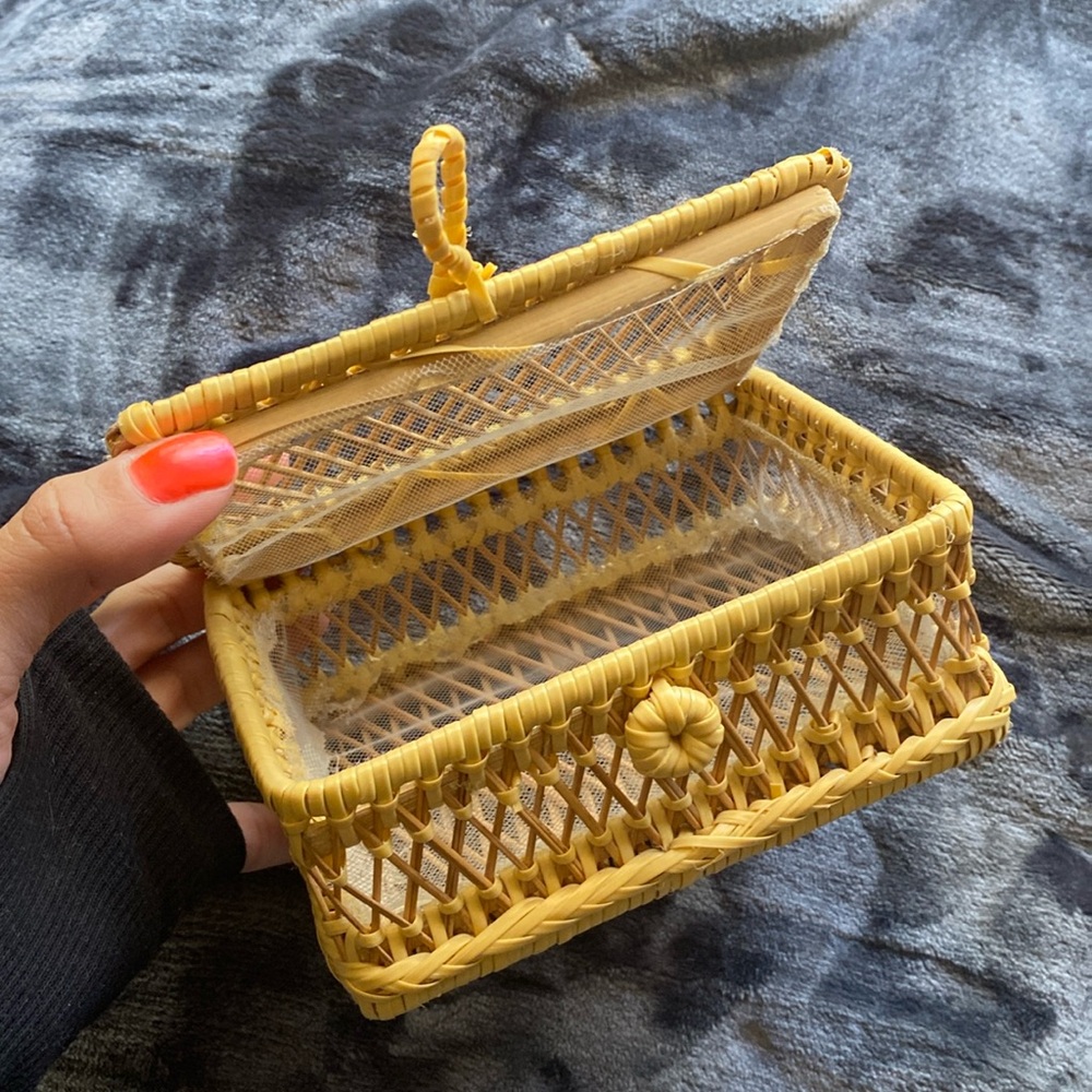 Small wicker box